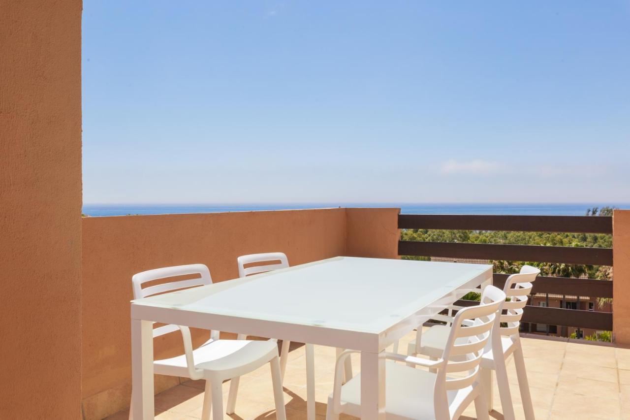 Fresh Penthouse Apartment With Great Sea Views Касарес Екстериор снимка