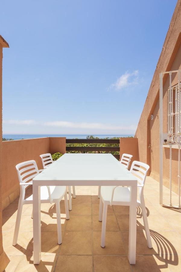 Fresh Penthouse Apartment With Great Sea Views Касарес Екстериор снимка